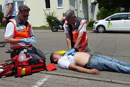 Helfer vor Ort Reanimieren Helfer vor Ort Reanimieren